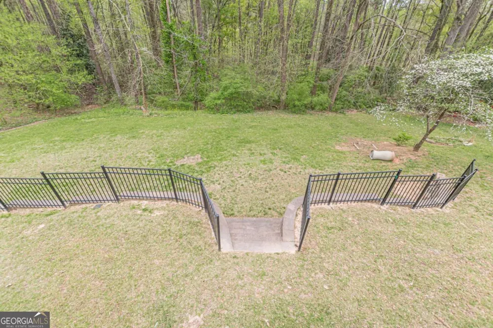 2396 Elmwood CIR SE Smyrna, GA 30080