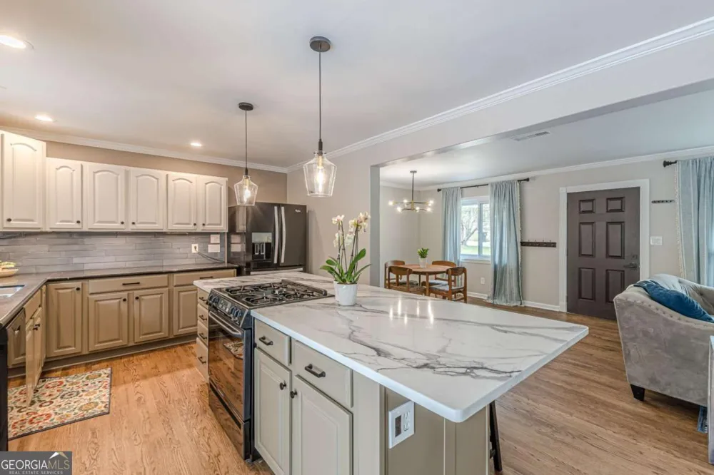 2396 Elmwood CIR SE Smyrna, GA 30080