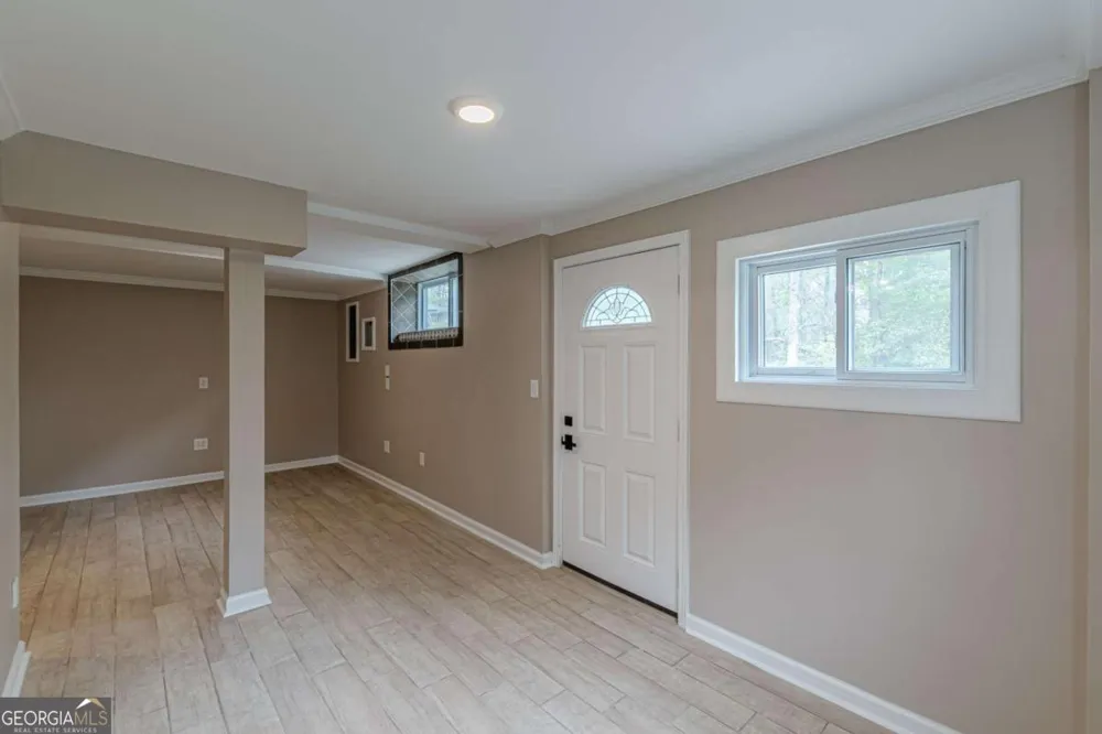 2396 Elmwood CIR SE Smyrna, GA 30080