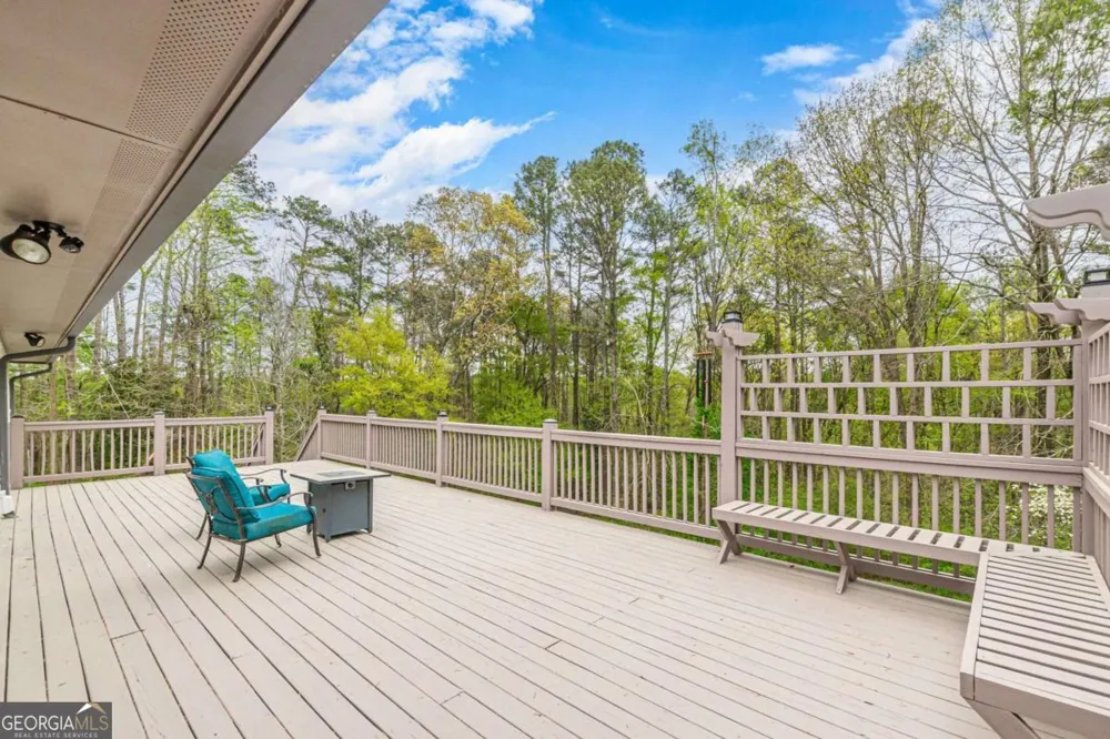 2396 Elmwood CIR SE Smyrna, GA 30080