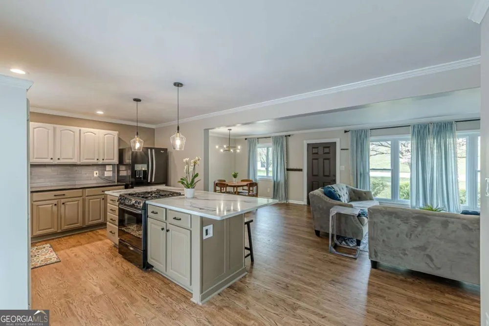 2396 Elmwood CIR SE Smyrna, GA 30080
