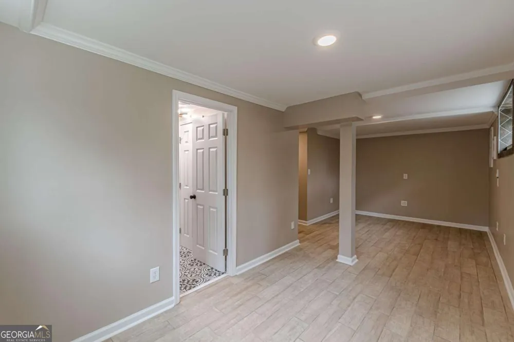 2396 Elmwood CIR SE Smyrna, GA 30080