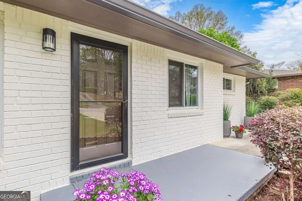 2396 Elmwood CIR SE Smyrna, GA 30080
