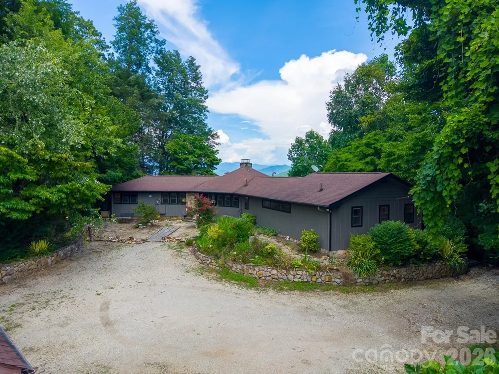 630 Smokey Vista Drive Bryson City, NC 28713