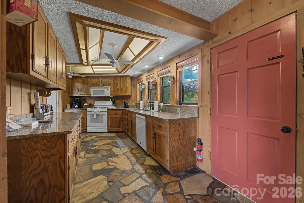 630 Smokey Vista Drive Bryson City, NC 28713
