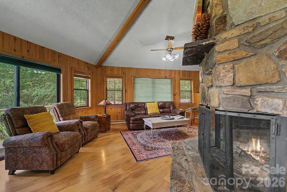 630 Smokey Vista Drive Bryson City, NC 28713