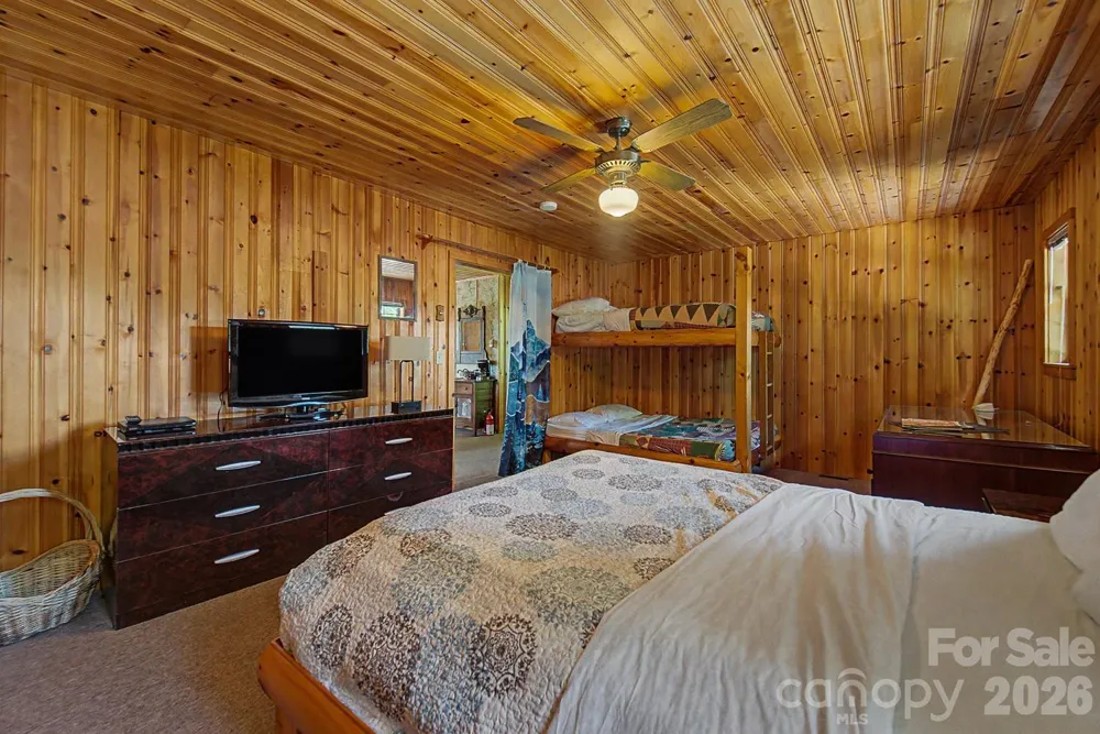 630 Smokey Vista Drive Bryson City, NC 28713