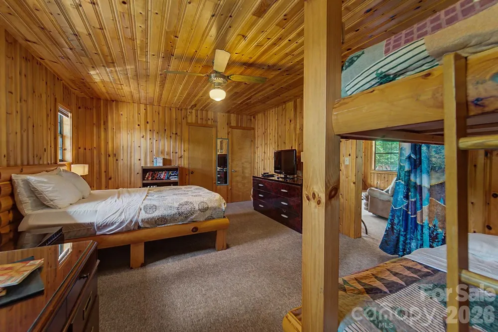 630 Smokey Vista Drive Bryson City, NC 28713