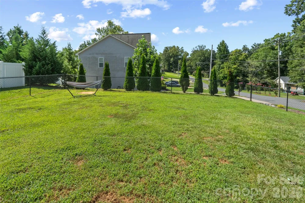 1215 Robinhood Lane Kannapolis, NC 28081
