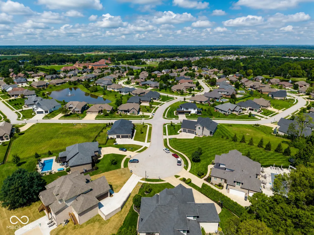 1837 Calvert Farms Drive Greenwood, IN 46143