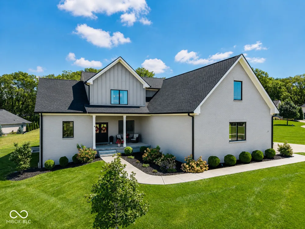 1837 Calvert Farms Drive Greenwood, IN 46143