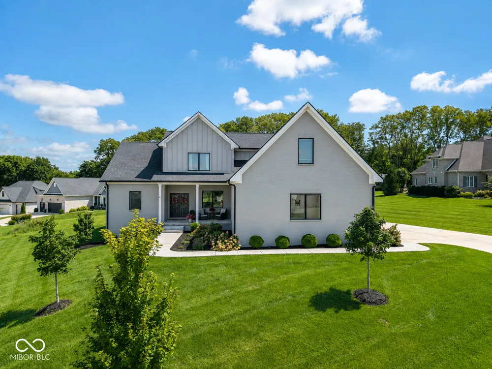 1837 Calvert Farms Drive Greenwood, IN 46143
