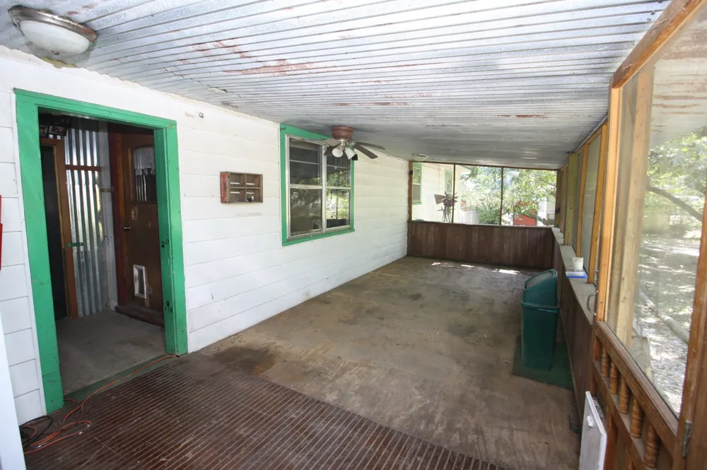 306 S Austin Street Wolfe City, TX 75496