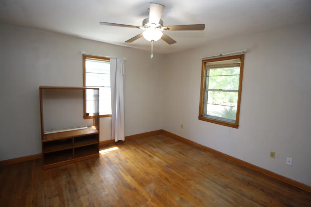 306 S Austin Street Wolfe City, TX 75496