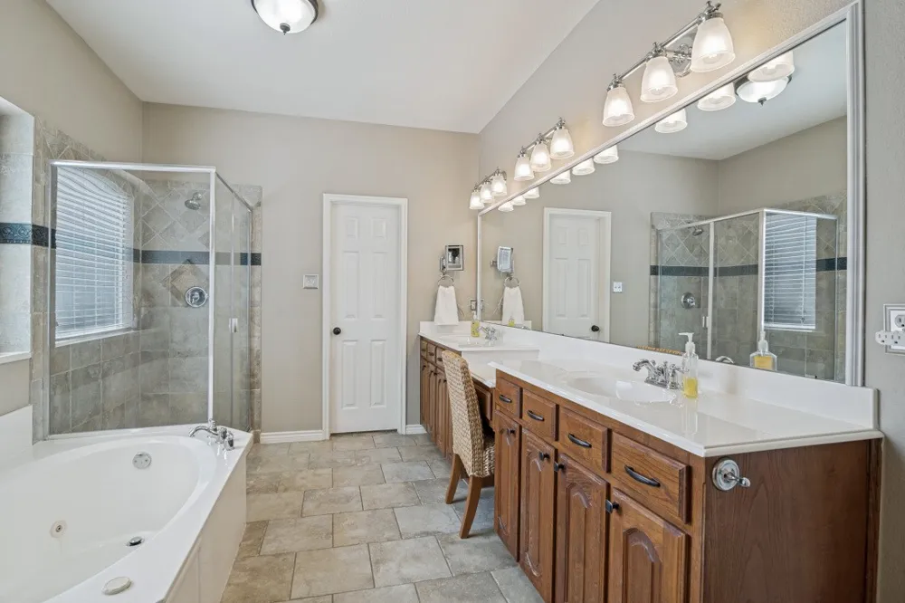 302 Highland Valley Court Wylie, TX 75098