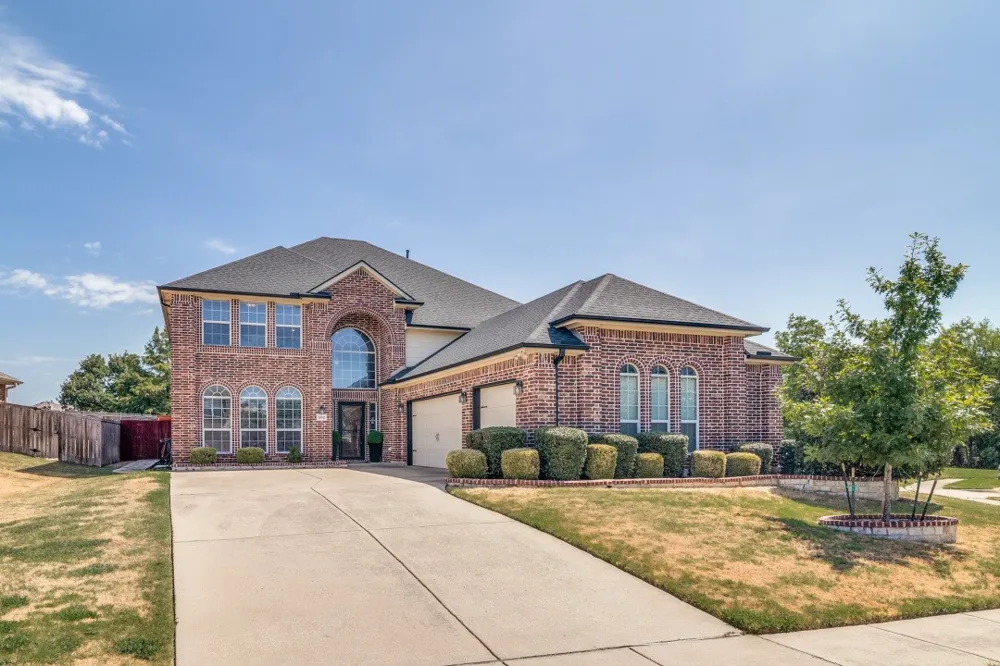 302 Highland Valley Court Wylie, TX 75098