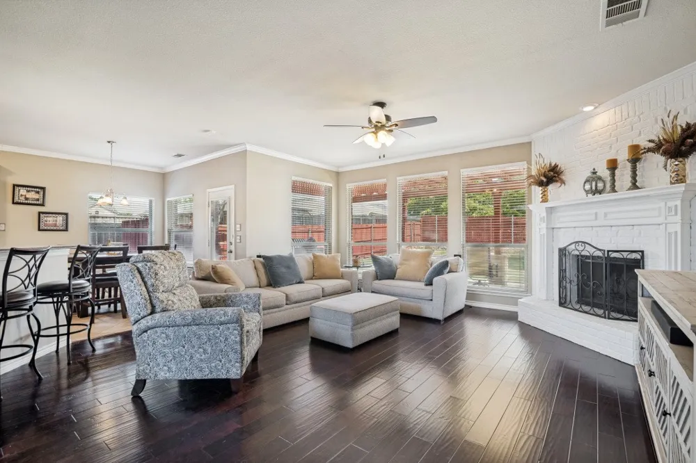 302 Highland Valley Court Wylie, TX 75098