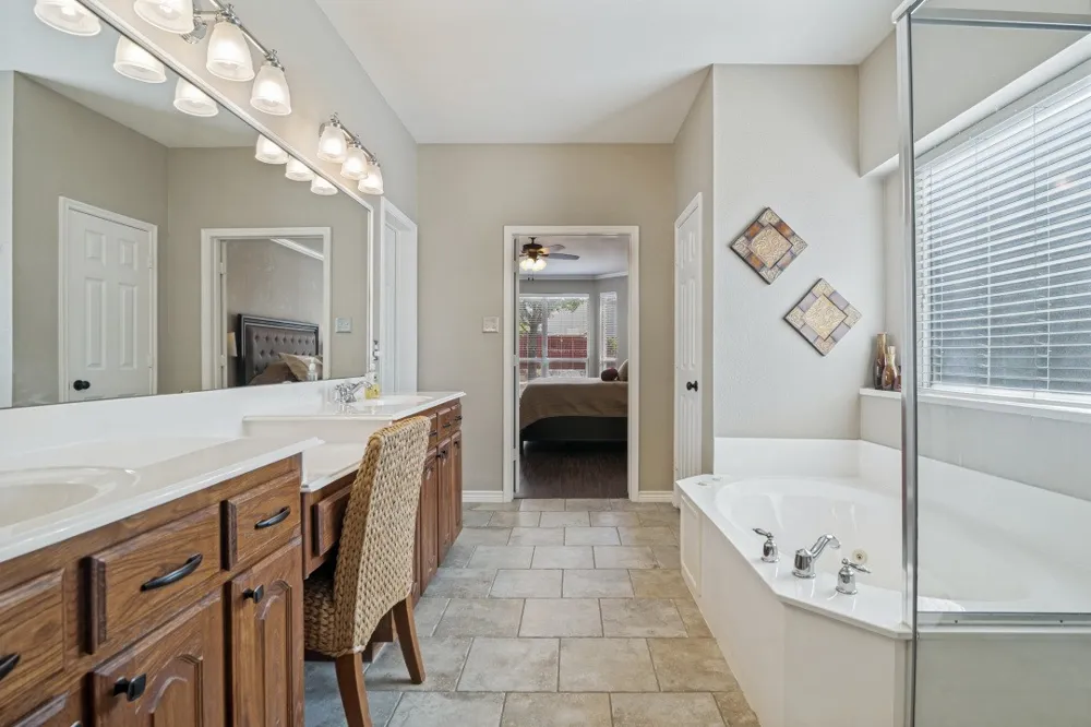 302 Highland Valley Court Wylie, TX 75098