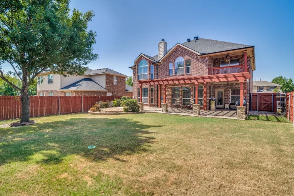 302 Highland Valley Court Wylie, TX 75098