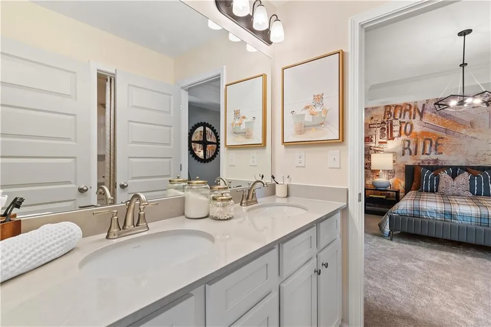 2804 Niblick Green Loop Snellville, GA 30039