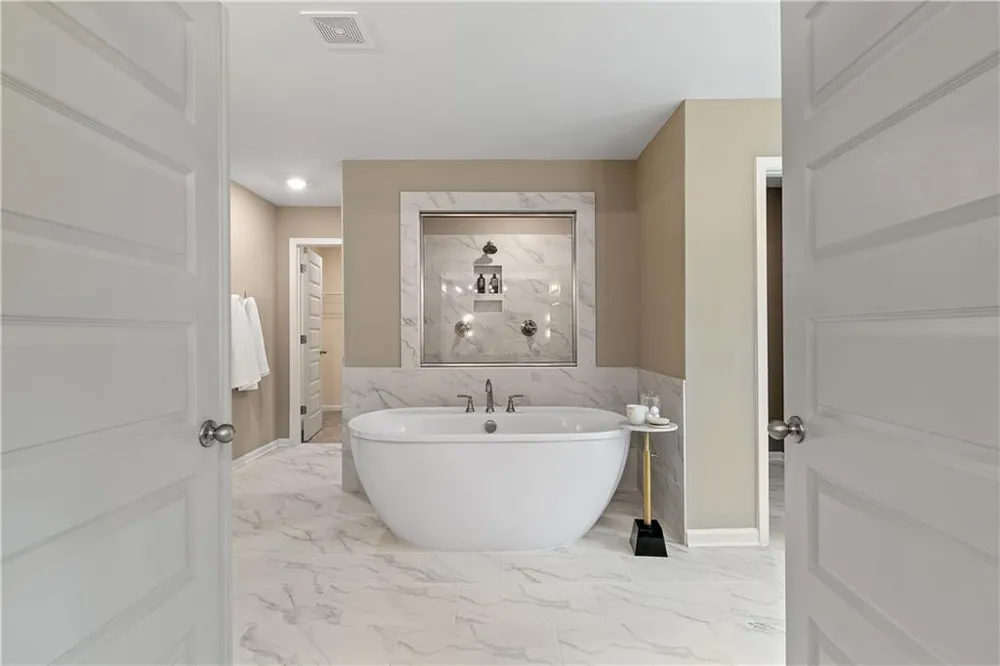 2804 Niblick Green Loop Snellville, GA 30039