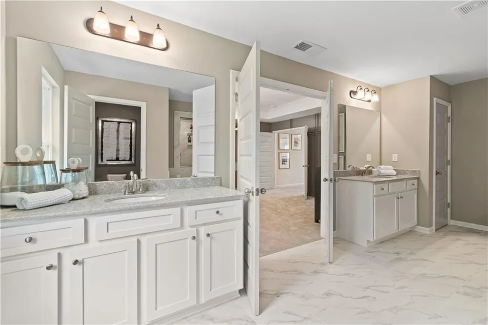 2804 Niblick Green Loop Snellville, GA 30039