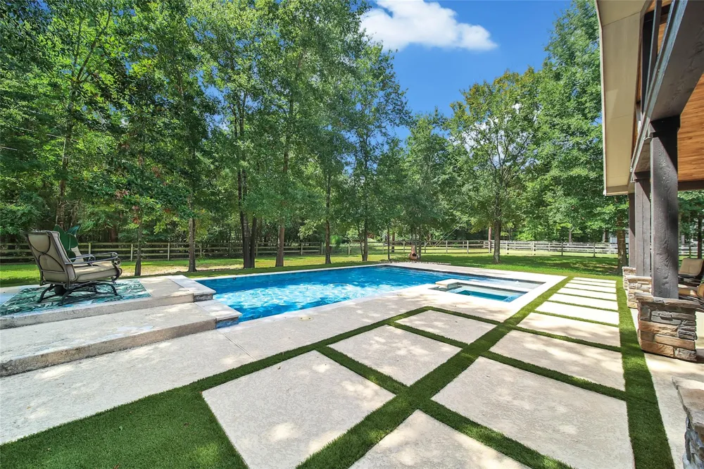 8857 Catamaran Way Montgomery, TX 77316