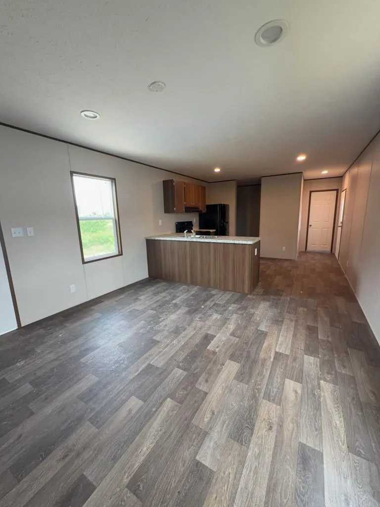 3046 5914 15 Cleveland, TX 77327