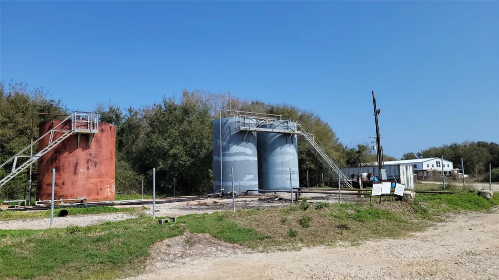 1908 2nd Street Texas City, TX 77623