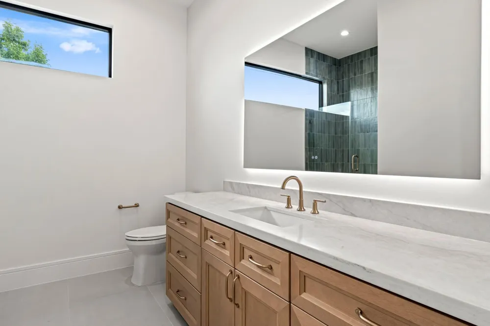 4814 Locust Street Bellaire, TX 77401