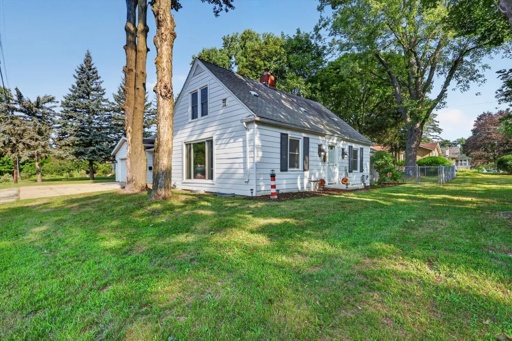 539 Coolidge Avenue Kalamazoo, MI 49006