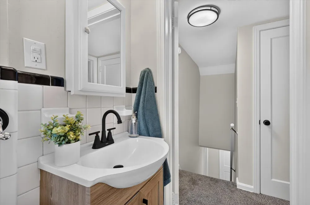 539 Coolidge Avenue Kalamazoo, MI 49006