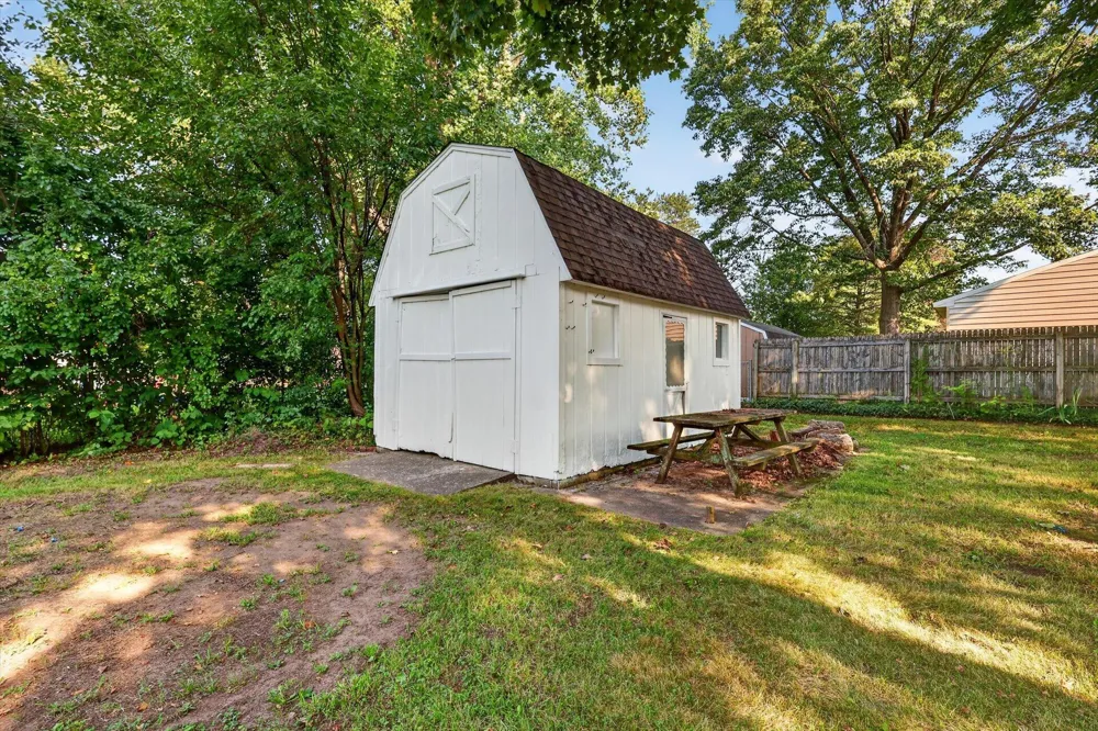 539 Coolidge Avenue Kalamazoo, MI 49006