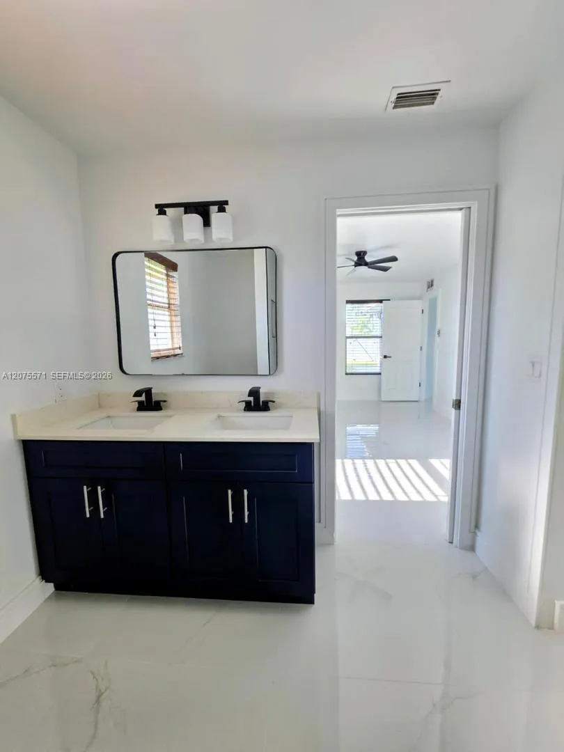 626 SW 25th Ter Cape Coral, FL 33914