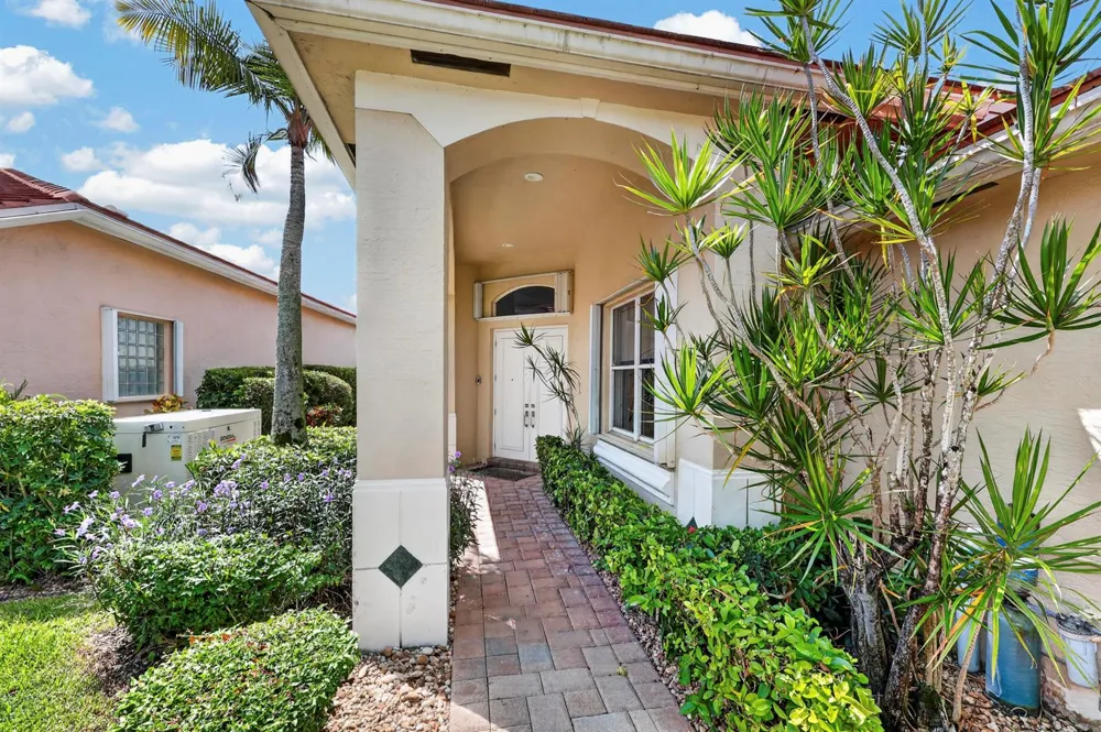 4470 HAZLETON LANE Lake Worth, FL 33449