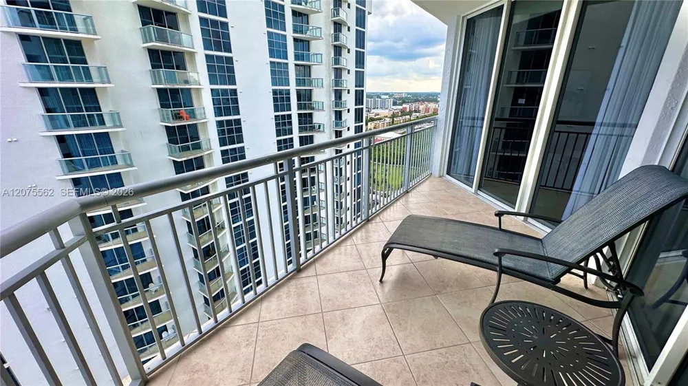 17375 Collins Ave #2003 Sunny Isles Beach, FL 33160