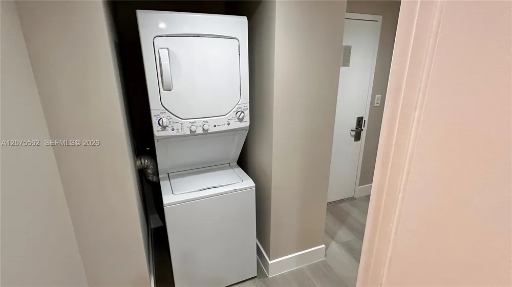 17375 Collins Ave #2003 Sunny Isles Beach, FL 33160
