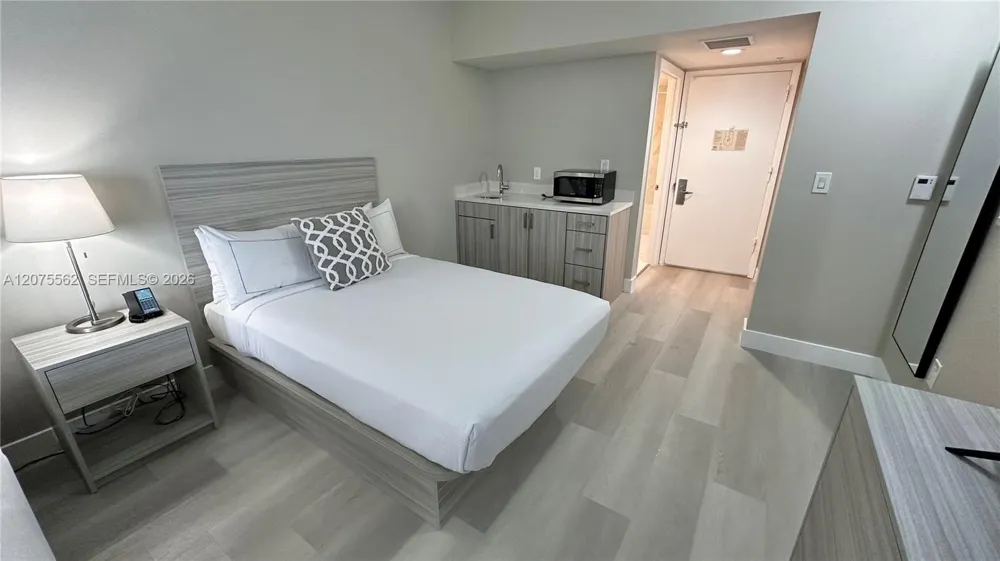 17375 Collins Ave #2003 Sunny Isles Beach, FL 33160