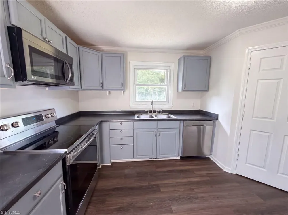 169 Bedford Drive Lexington, NC 27295