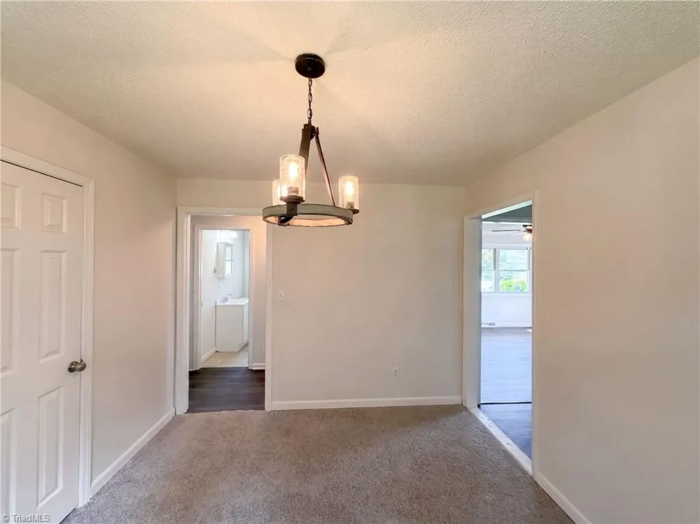169 Bedford Drive Lexington, NC 27295