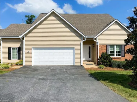 375 Hollybrook Drive