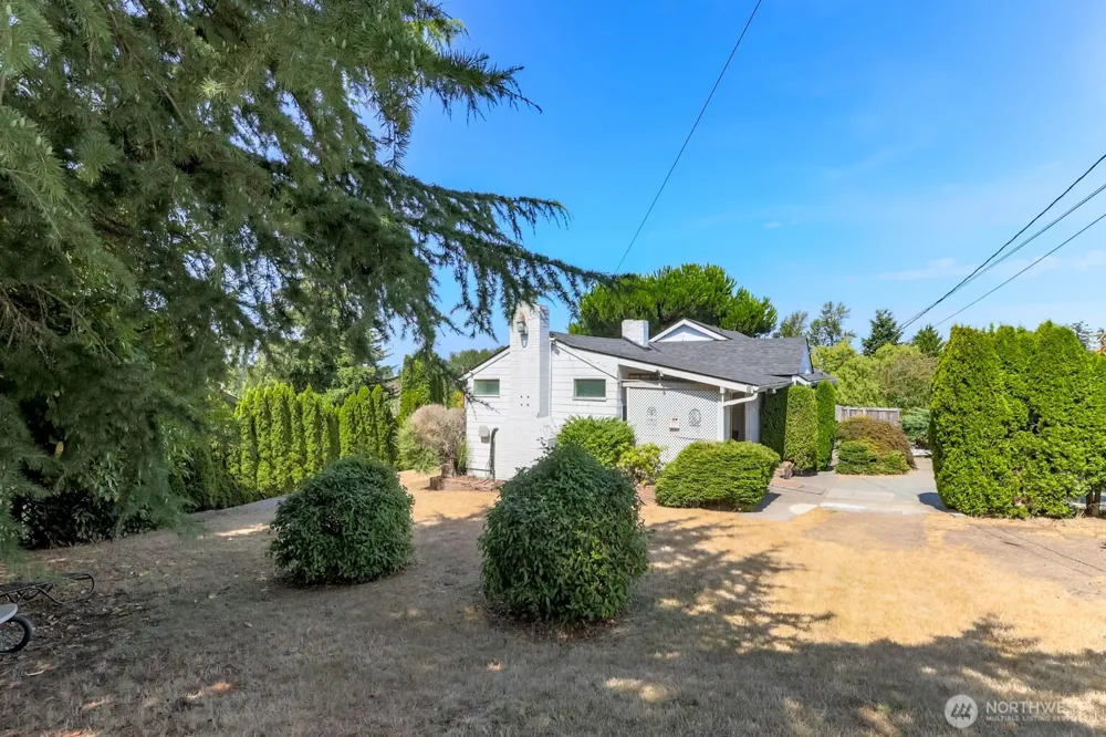 24925 20TH AVENUE S Des Moines, WA 98198