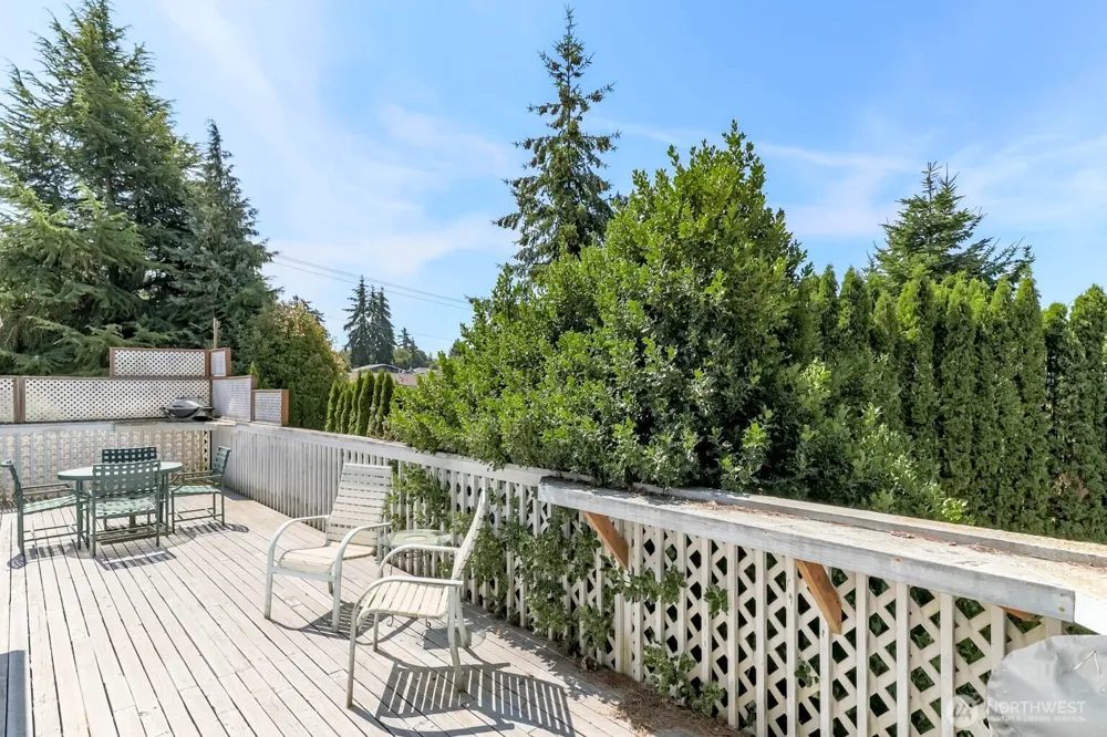 24925 20TH AVENUE S Des Moines, WA 98198