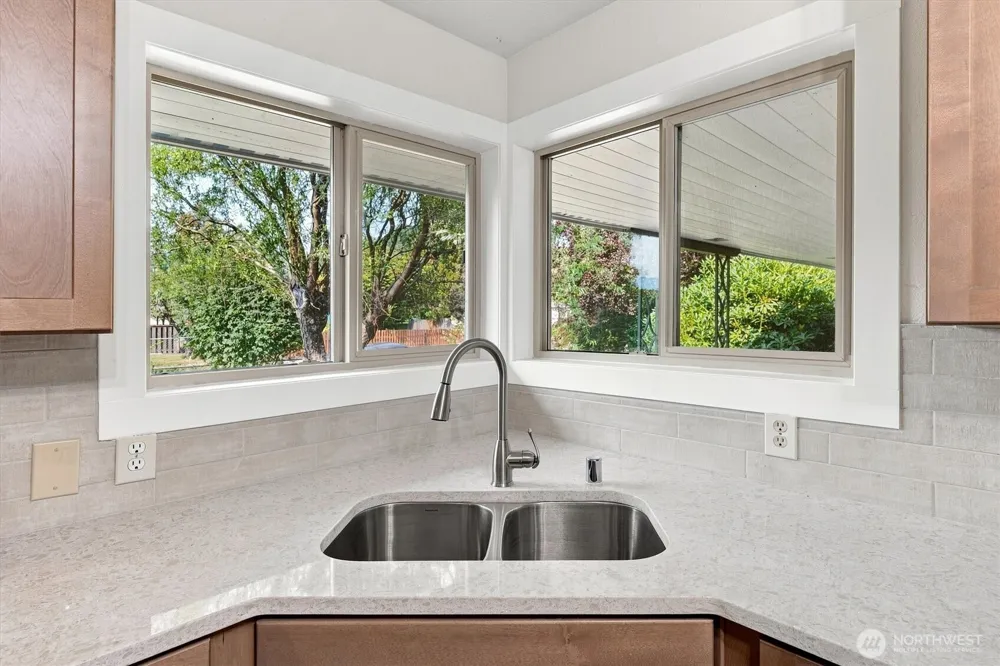 102 E Adams Avenue Morton, WA 98356