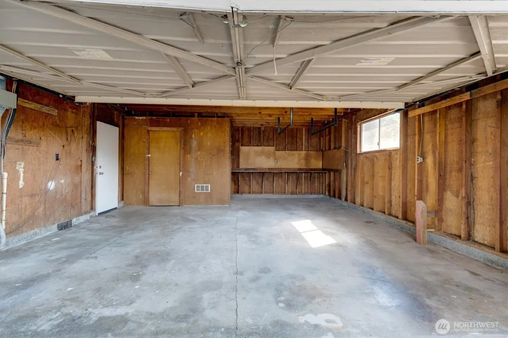 102 E Adams Avenue Morton, WA 98356