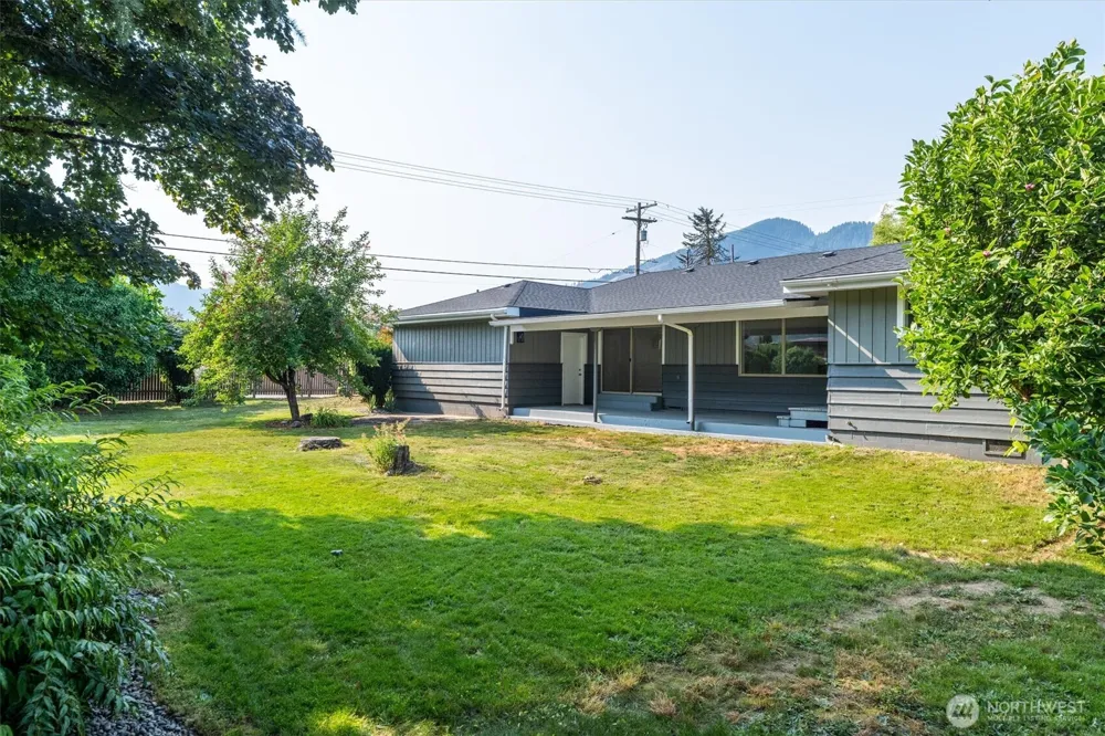 102 E Adams Avenue Morton, WA 98356