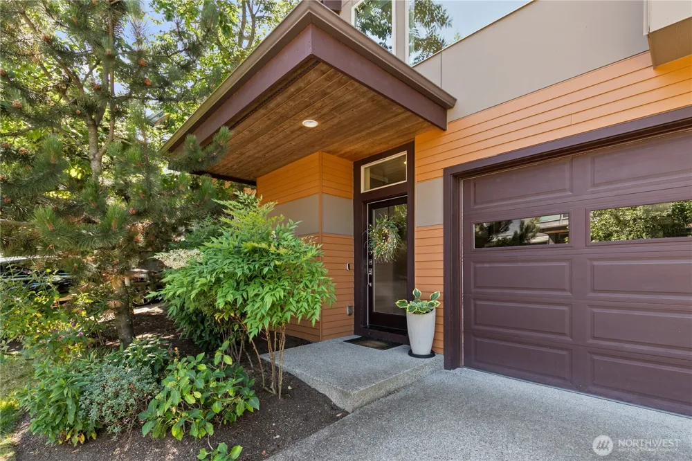 13521 SE 81st Place Newcastle, WA 98059