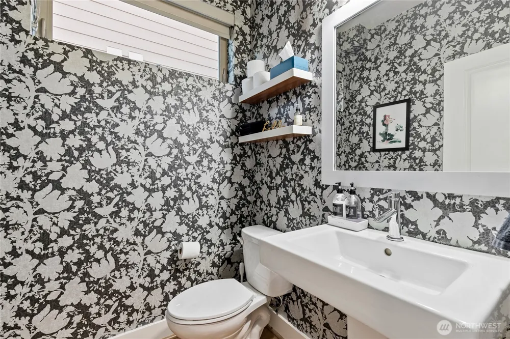 13521 SE 81st Place Newcastle, WA 98059