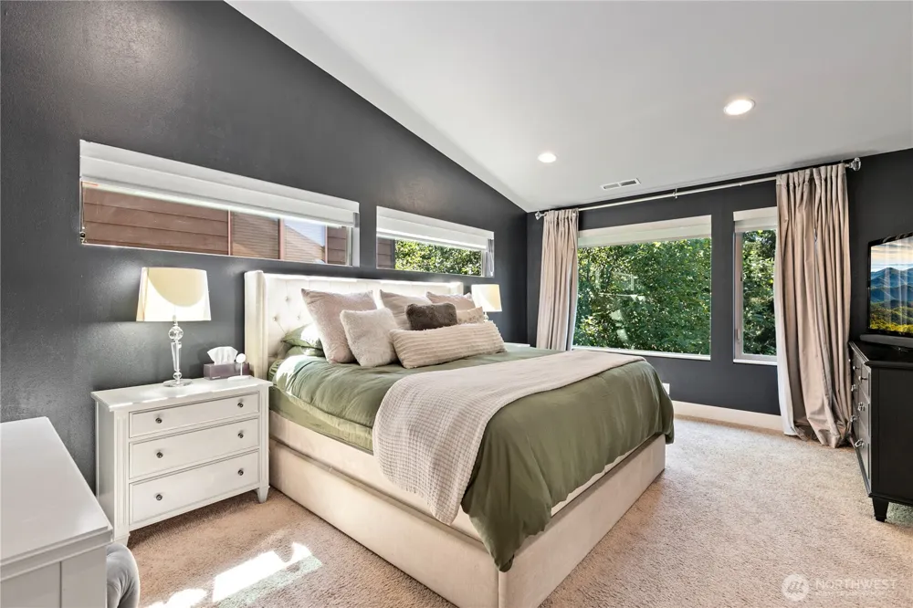 13521 SE 81st Place Newcastle, WA 98059
