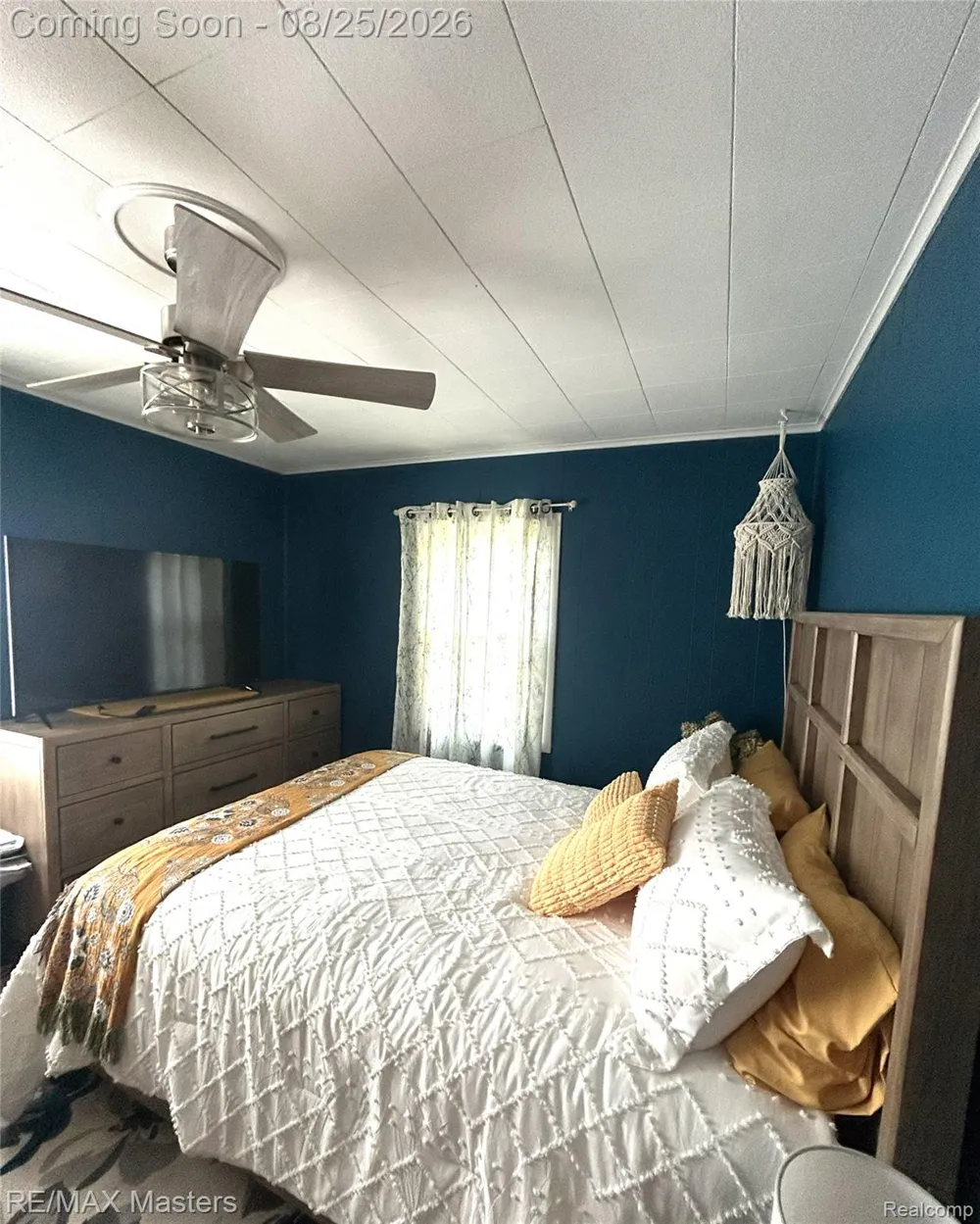 350 Dewey Lake Beach Cambridge Township, MI 49230